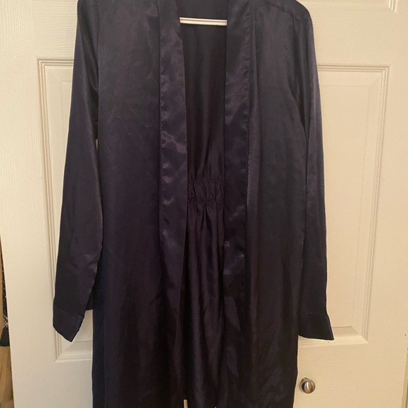 Silky robe dark blue. - Picture 2 of 4